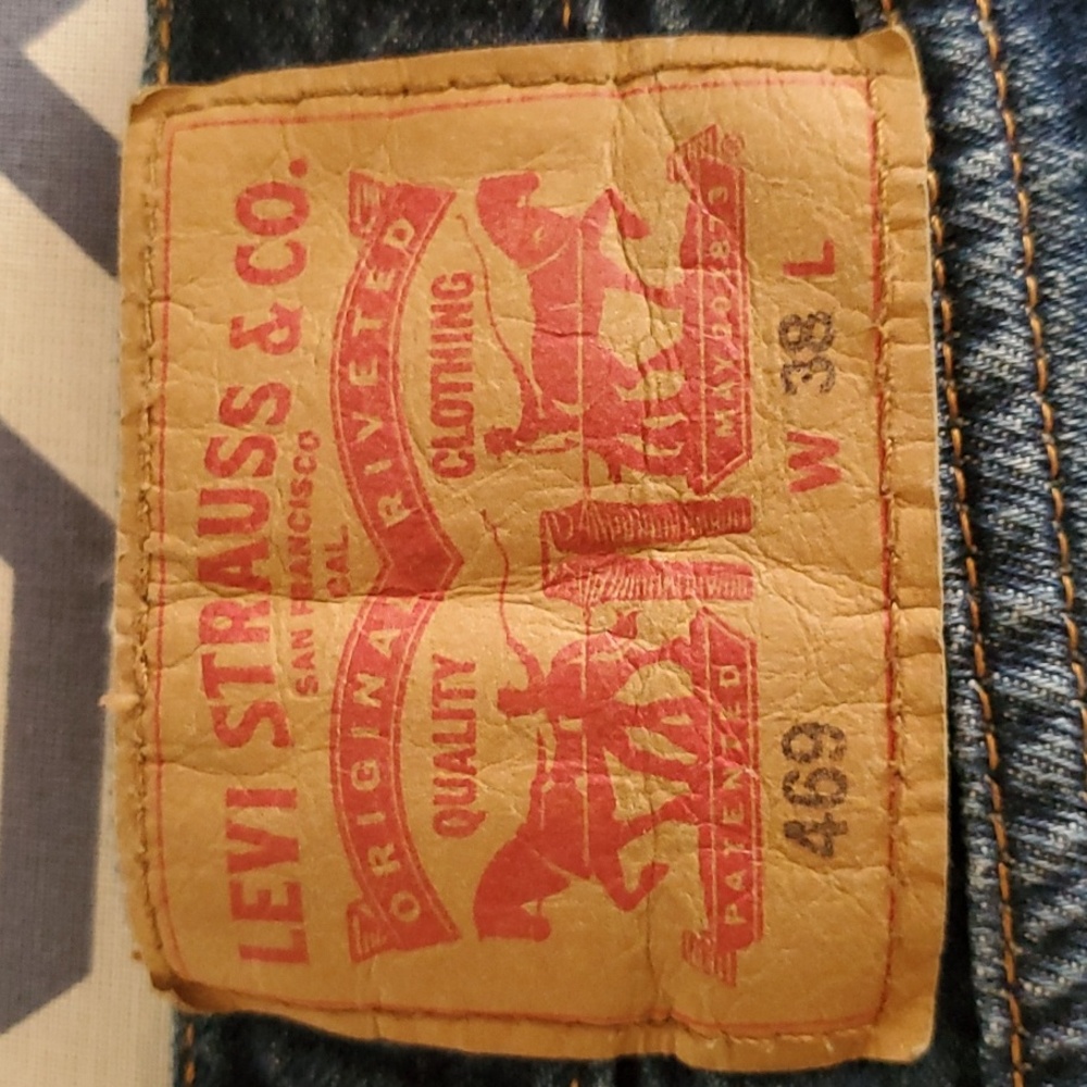 Levi's 469 Blue Denim Jean Shorts Size 38 - Picture 3 of 7